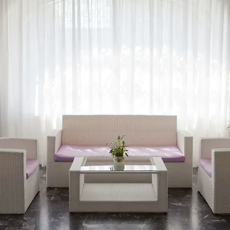 Hotel Letizia 3*